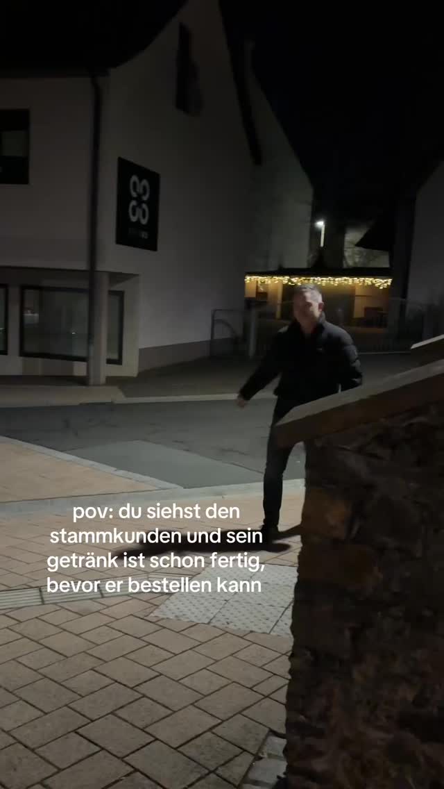 wir haben sonntag-donnerstag: 9-22 uhr und freitag-samstag: 9-23 uhr durchgehend geöffnet! (mittwoch ruhetag) 💌 kommt vorbei, wir freuen uns auf euch! #restaurantcafekinolounge #kostbar #alzenau